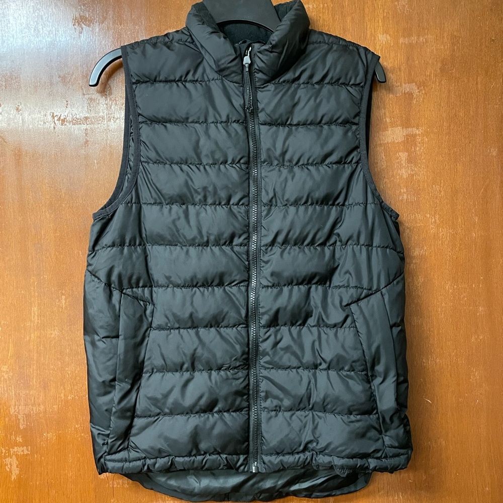 Champion Men's Dark Puffer Vest